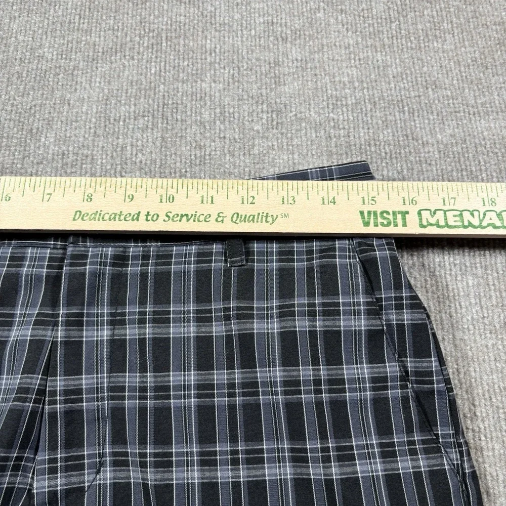 Adidas Shorts Mens Size 30 Black Plaid Performance Golf‎ Chino Embroidered Logo
